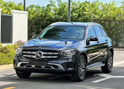 Mercedes GLC 200 2022 rao bán khó tin sau khi lướt vỏn vẹn 10.000 km