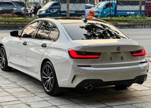 BMW 320i Sport Line Plus 2020: Xe cũ nâng cấp hàng khủng với giá bán hấp dẫn