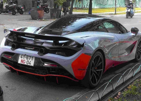 Ảnh thực tế McLaren 720S màu xám Ceramic Grey độc nhất Việt Nam