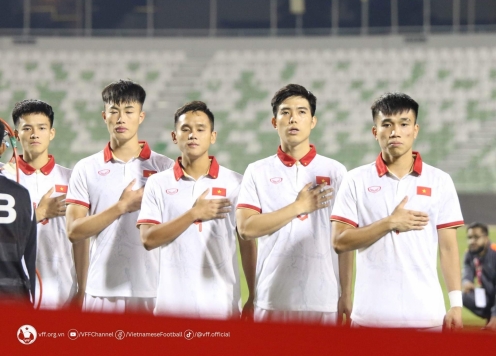 CĐV Đông Nam Á bất ngờ gọi tên HLV Park Hang Seo khi U23 Việt Nam thua đậm