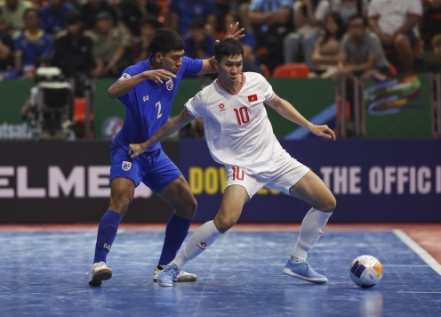 Futsal Thái Lan chia tay 2 huyền thoại