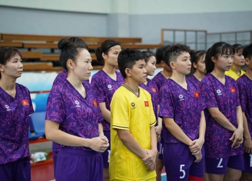 ĐT futsal nữ Việt Nam nhận doping tinh thần trước giải AFF