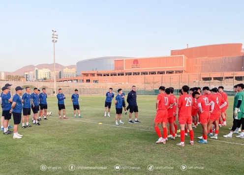 Tuyển Việt Nam đã đến Oman, sẵn sàng săn vé đi World Cup