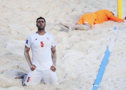 Xác định đội tuyển châu Á đầu tiên đi tiếp ở VCK World Cup