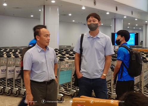 ĐT Việt Nam thua đậm Malaysia, HLV Kim Sang Sik không thể ngủ