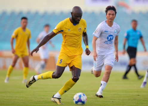 CLB V-League nào phải xuống chơi tại giải hạng Nhất?