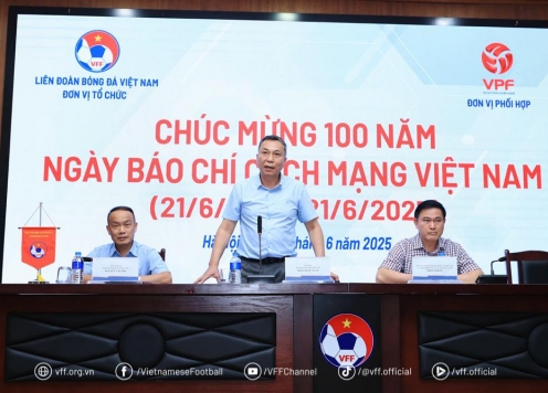 Chủ tịch VFF mất ngủ, bạc cả tóc sau trận thua Malaysia