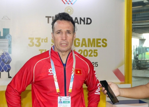 HLV Argentina quyết tâm cùng tuyển Việt Nam chinh phục SEA Games