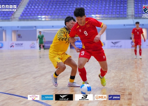 Thắng 18-0, Việt Nam chính thức vào bán kết giải AFF