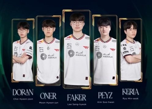 Faker cùng dàn sao T1 chính thức đặt chân tới Hà Nội