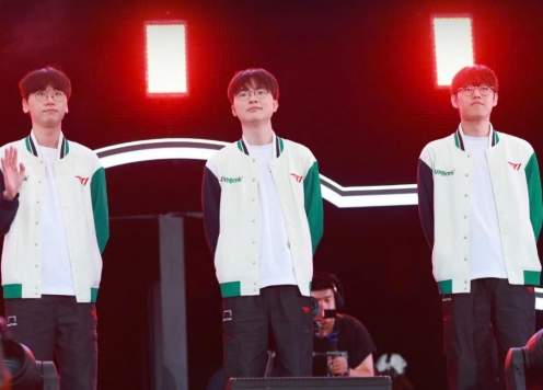 T1 thất thủ chung cuộc trước All-Star Việt Nam sau ván đấu giao hữu 199 điểm hạ gục