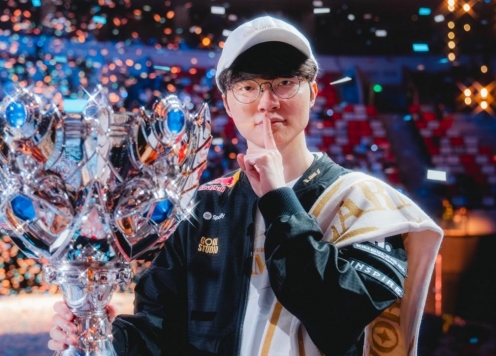 Top 10 đội tuyển Esports được xem nhiều nhất năm 2025