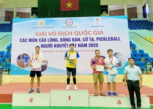 “Dương Quá” của cầu lông Việt Nam – Văn Anh Tuấn lập cú đúp HCV tại Giải Vô địch Quốc gia 2025