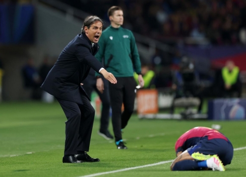 HLV Inter Milan lo sốt vó sau trận hòa Barca