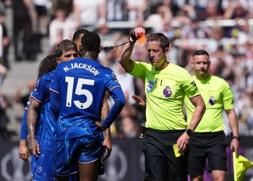 Chelsea nhận 'đòn giáng mạnh' trong cuộc đua giành vé dự C1