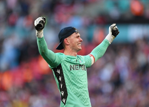 Rõ lý do Dean Henderson thoát thẻ đỏ ở chung kết FA Cup?