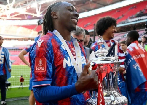 Người hùng Crystal Palace: 'Tôi không thể thở nổi'