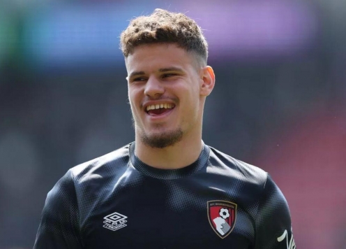 Điều kiện để Milos Kerkez có áo số yêu thích tại Liverpool