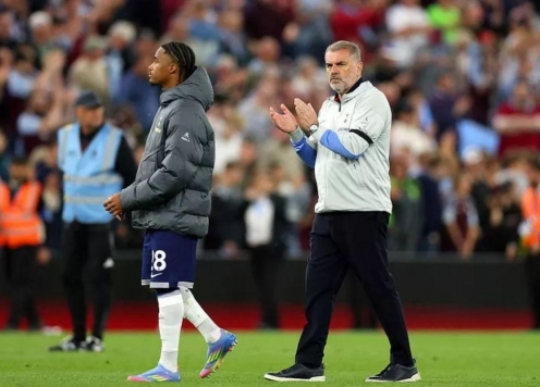Postecoglou hé lộ đội hình Tottenham đá chung kết C2