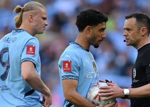 Haaland được cảnh báo trả giá đắt khi nhường penalty tại chung kết FA Cup