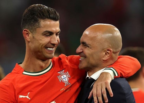 Ronaldo bảo vệ HLV Bồ Đào Nha sau chức vô địch Nations League