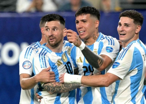 Luật ngầm về Messi ở tuyển Argentina khiến tân binh choáng váng