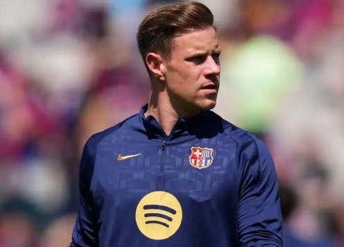 Barca lo sốt vó vì nước đi bất ngờ của Ter Stegen