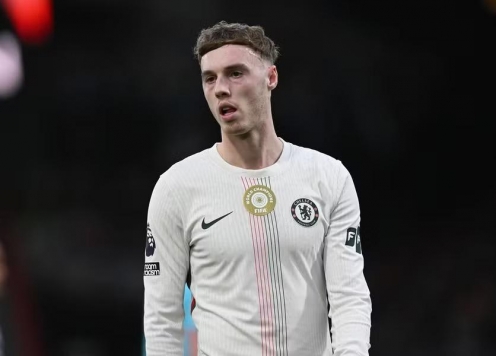 Chelsea gạch tên Cole Palmer khỏi đội hình chính