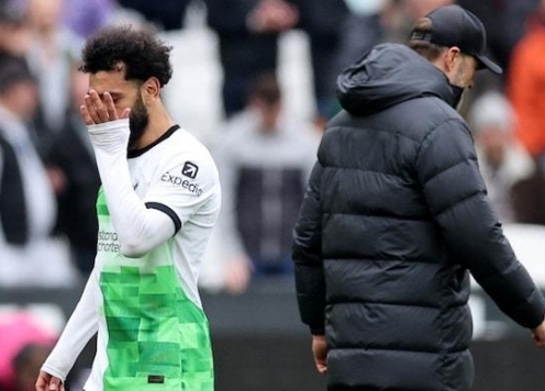 Jurgen Klopp xử lý thế nào khi dàn sao Liverpool 'nổi loạn'?