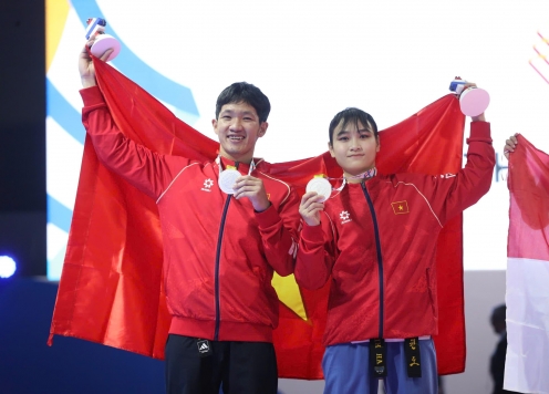 Cặp đôi Taekwondo mang về cho Đoàn TTVN tấm HCB đầu tiên