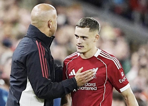 Slot tuyên bố một điều sau khi Florian Wirtz chính thức 'thông nòng'