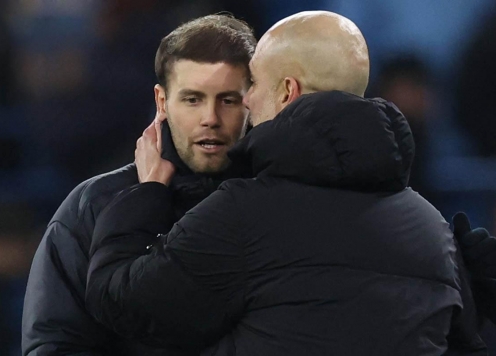 Pep Guardiola lại 'uất nghẹn' trước HLV của Brighton