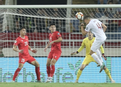 CĐV Indonesia phản ứng trái chiều khi cùng bảng Việt Nam ở AFF Cup