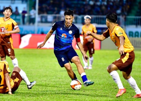 Cầu thủ Việt kiều chia tay Á quân V-League