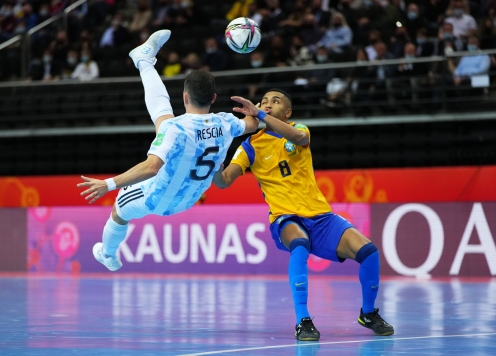 Xác định 2 đội mạnh nhất tranh cúp vô địch futsal World Cup