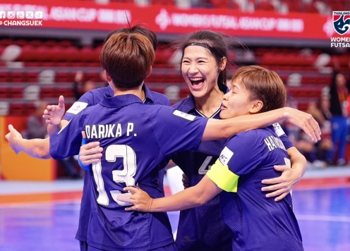 Thắng 5-2, tuyển Thái Lan tiến sát vé World Cup