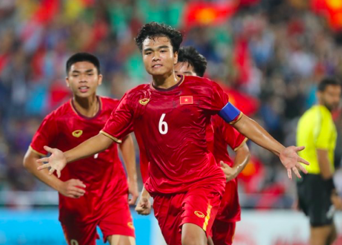 U19 Việt Nam bất ngờ sang Trung Quốc thi đấu