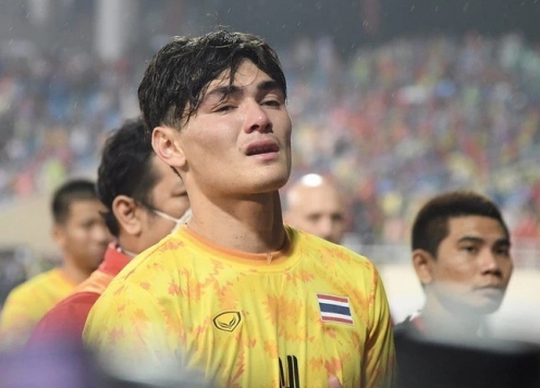 Trung vệ Thái Lan phản ứng với HLV trưởng khi không được lên tuyển