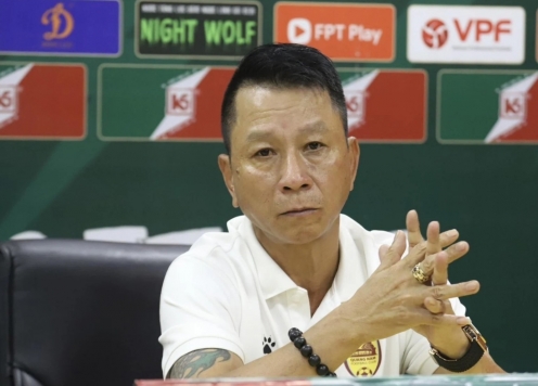 Thêm một HLV gạo cội tại V-League xin từ chức