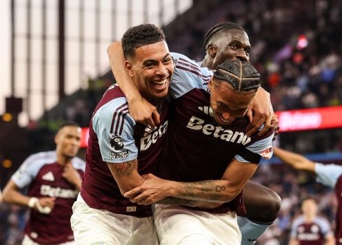 Thắng dễ Tottenham, Aston Villa cạnh tranh nghẹt thở vé dự Champions League