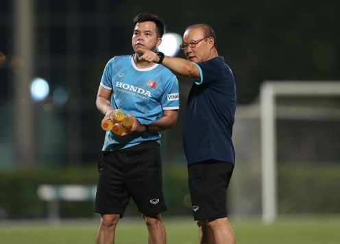 Thêm 1 thành viên ĐT Việt Nam sang Malaysia đấu MU