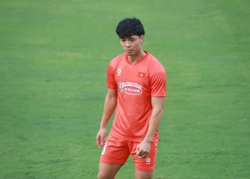Công Phượng bất ngờ chia tay ĐT Việt Nam