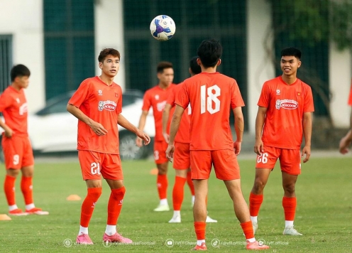 HLV Kim Sang Sik tìm ra tiền vệ chất lượng cho U22 Việt Nam ở SEA Games