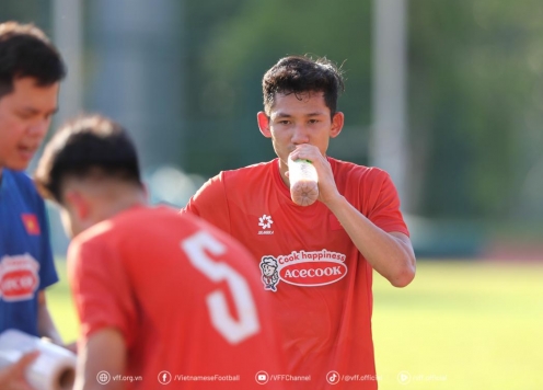Video: ĐT Việt Nam luyện tập hừng hực, quyết đánh bại Malaysia ngay ở Bukit Jalil