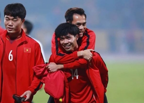 Nhà vô địch V-League chờ Công Phượng lên hạng