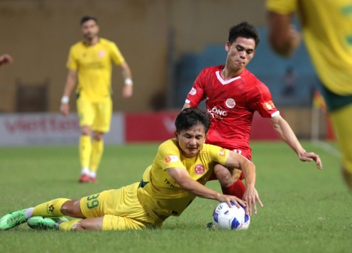 Dời lịch một trận đấu ở V-League, loạt cầu thủ U23 Việt Nam hội quân muộn