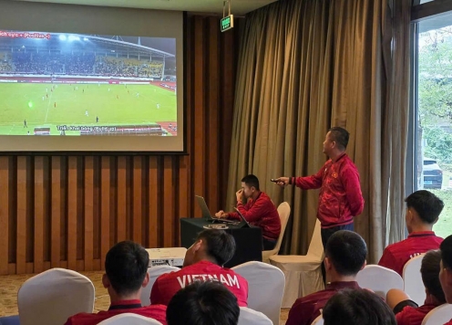 HLV Đinh Hồng Vinh ra chỉ thị cho U22 Việt Nam trước trận gặp Uzbekistan