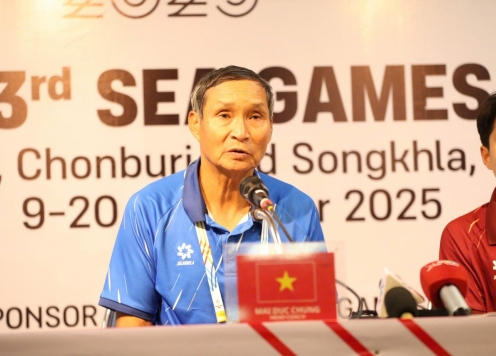 HLV Mai Đức Chung: 'Các cầu thủ chiến đấu với tinh thần phụ nữ Việt Nam quật khởi'