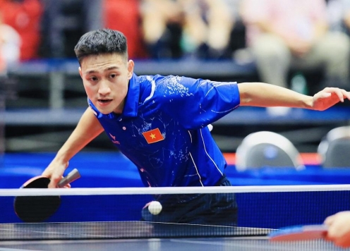 Anh Tú thua tay vợt hàng đầu Singapore, giành HCĐ ở SEA Games 33