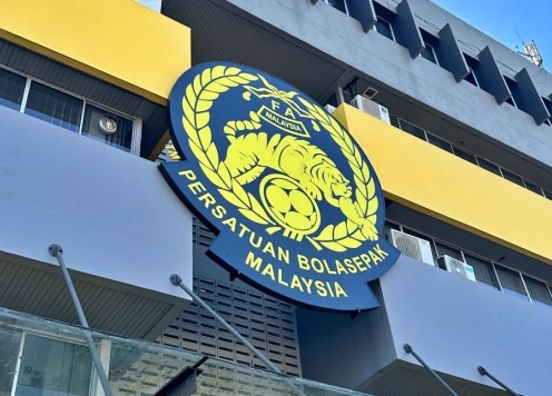 Bóng đá Malaysia rúng động khi sa thải 26 HLV cùng lúc